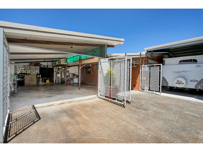 12 Mills Close, Manoora QLD 4870