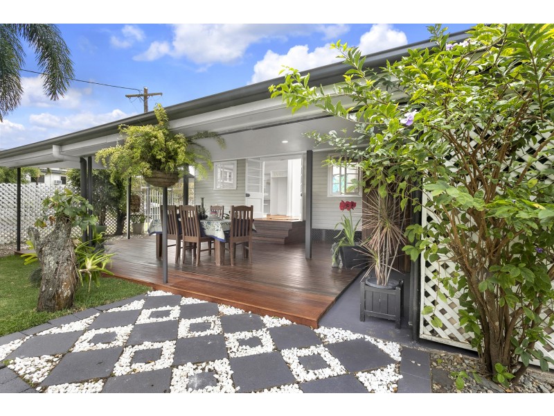 85 Tills Street, Westcourt QLD 4870