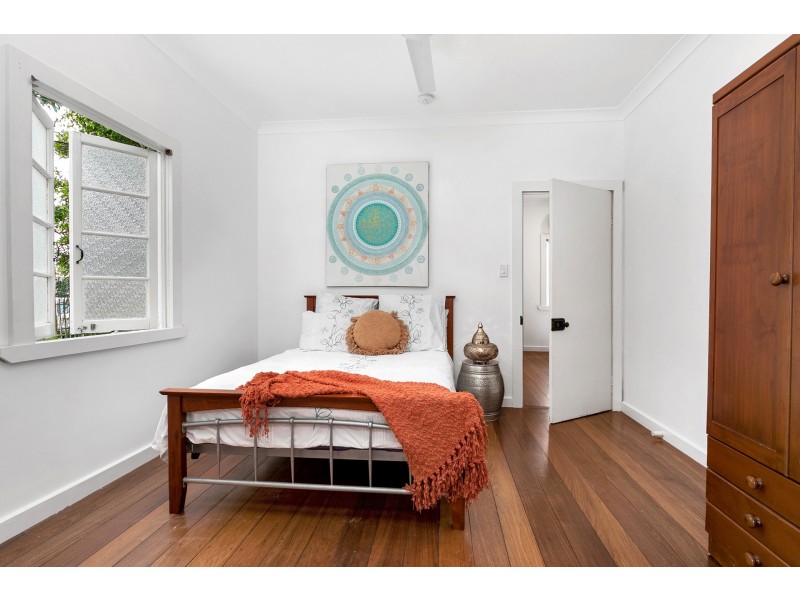 85 Tills Street, Westcourt QLD 4870