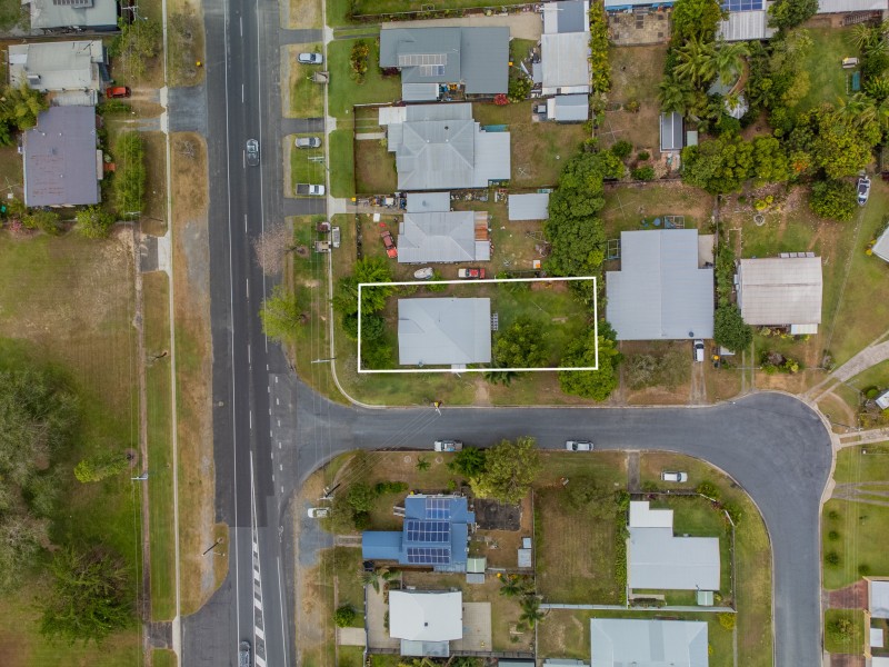 85 Tills Street, Westcourt QLD 4870