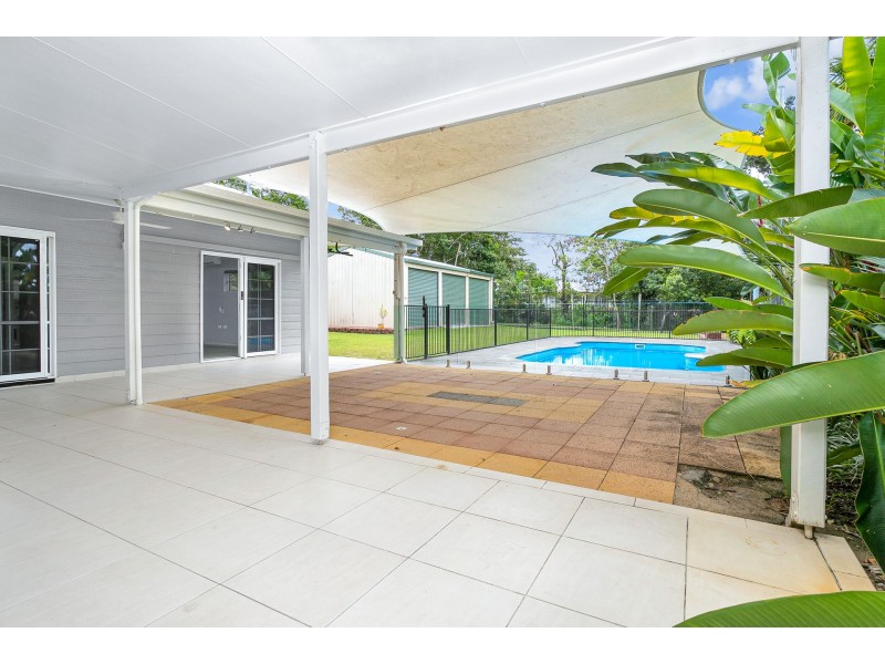 8 Augustus Street, Mooroobool QLD 4870
