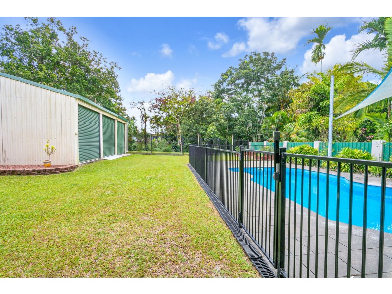 8 Augustus Street, Mooroobool QLD 4870