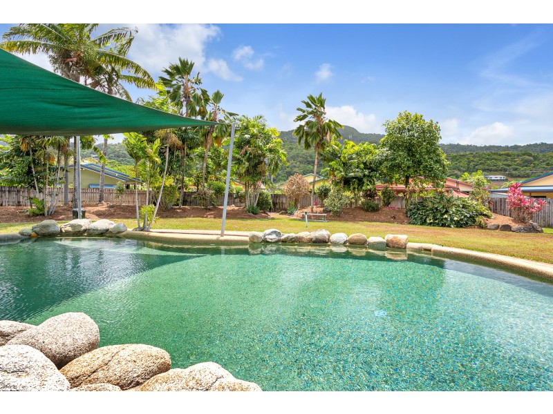 9/2-4 Lake Placid Road, Caravonica QLD 4878