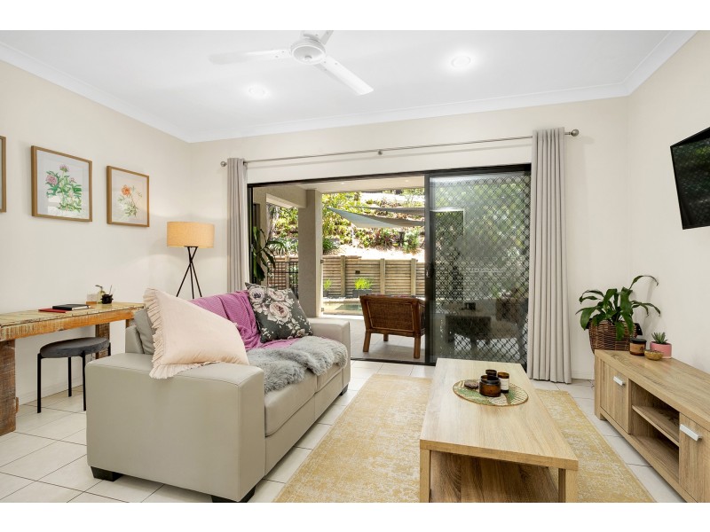 21 Barossa Close, Brinsmead QLD 4870