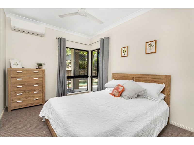 21 Barossa Close, Brinsmead QLD 4870