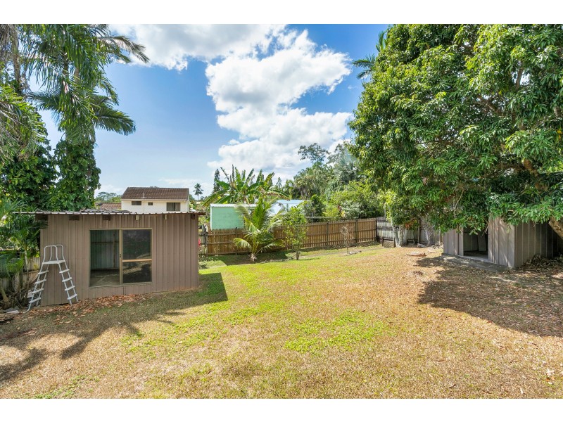 12 Knight Road, Smithfield QLD 4878