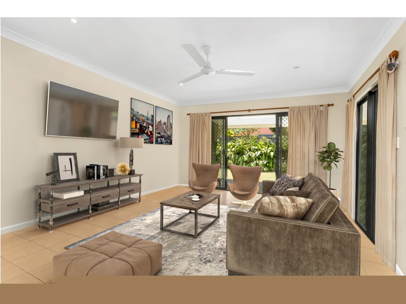 8 Goodhew Close, Bentley Park QLD 4869