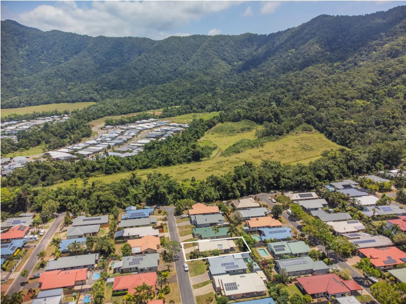 8 Goodhew Close, Bentley Park QLD 4869