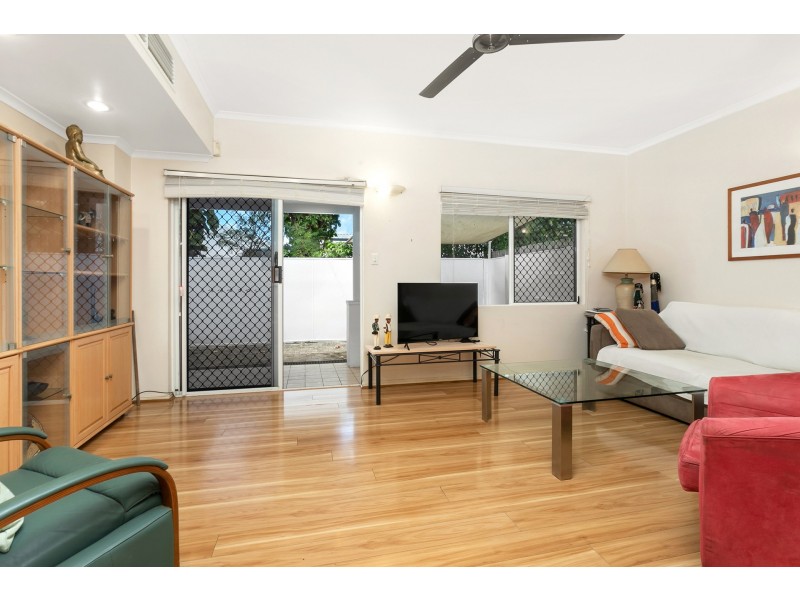 19/34-40 Lily Street, Cairns North QLD 4870