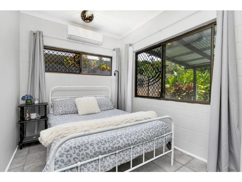 21 Barnes Street, Earlville QLD 4870