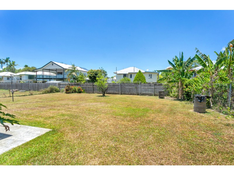 61 Balaclava Road, Earlville QLD 4870