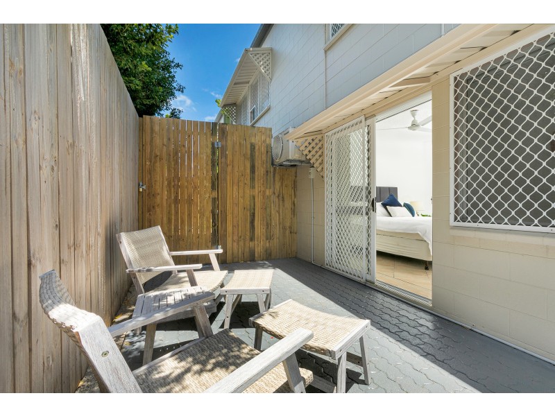 1/11 Balaclava Road, Earlville QLD 4870