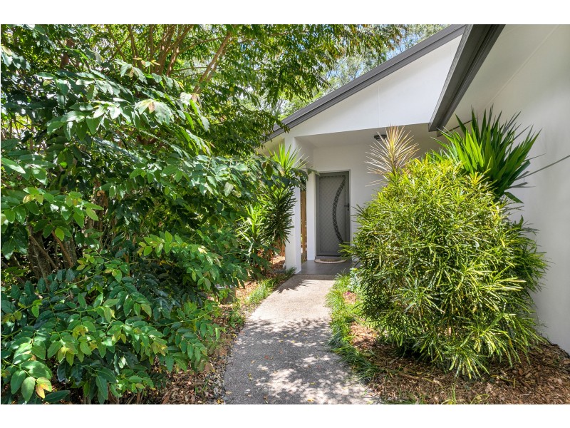 6 Kingsley Close, White Rock QLD 4868