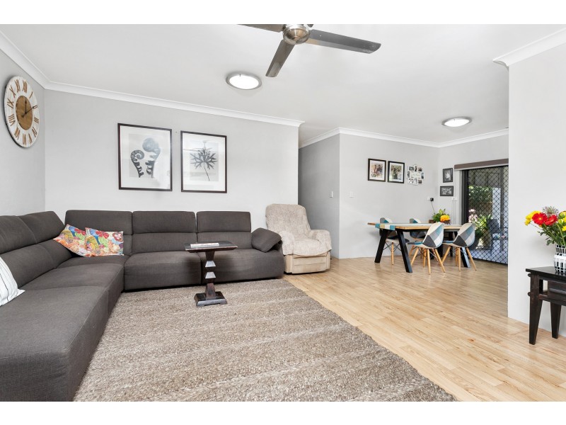 6 Kingsley Close, White Rock QLD 4868