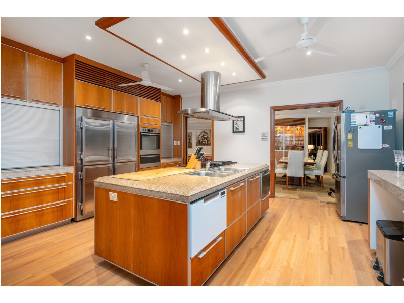 1-4 Koppen Terrace, Cairns QLD 4870