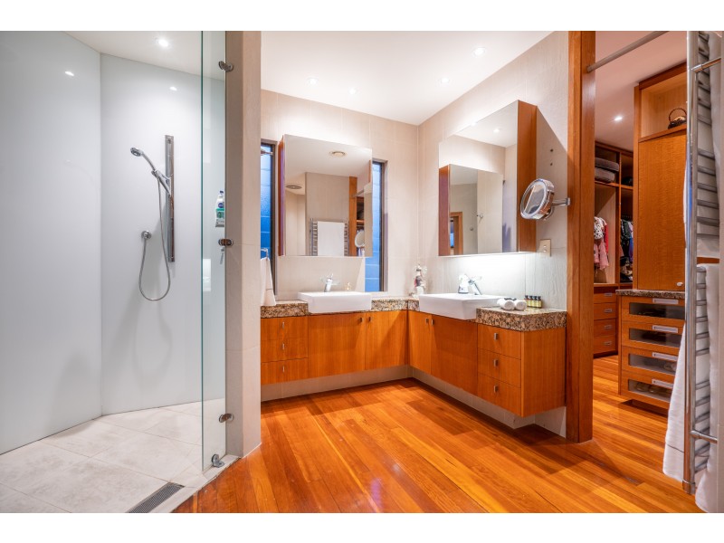 1-4 Koppen Terrace, Cairns QLD 4870