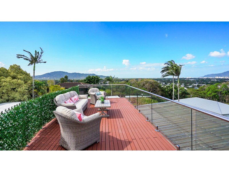1-4 Koppen Terrace, Cairns QLD 4870