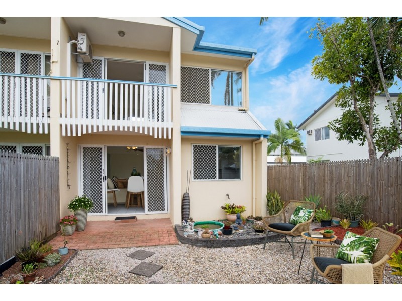 10/10 Grantala Street, Manoora QLD 4870
