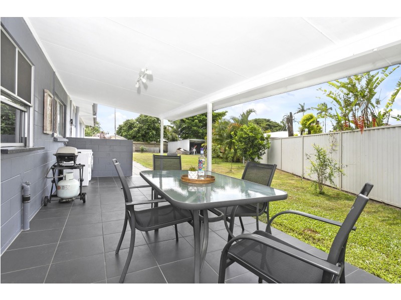24 Lois Street, Mooroobool QLD 4870