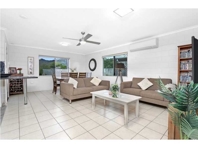 24 Lois Street, Mooroobool QLD 4870