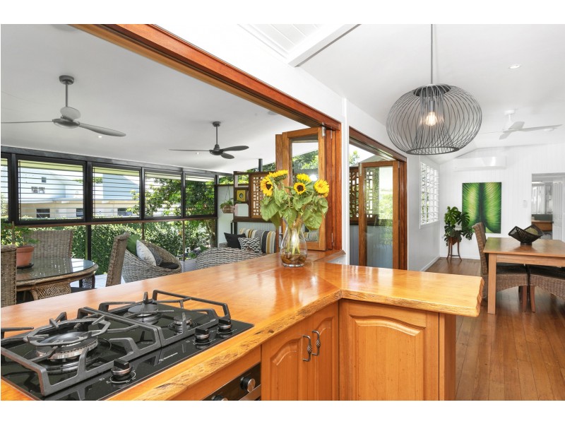 334 Pease Street, Edge Hill QLD 4870