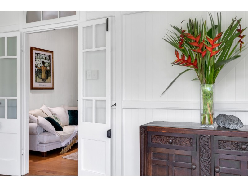 334 Pease Street, Edge Hill QLD 4870