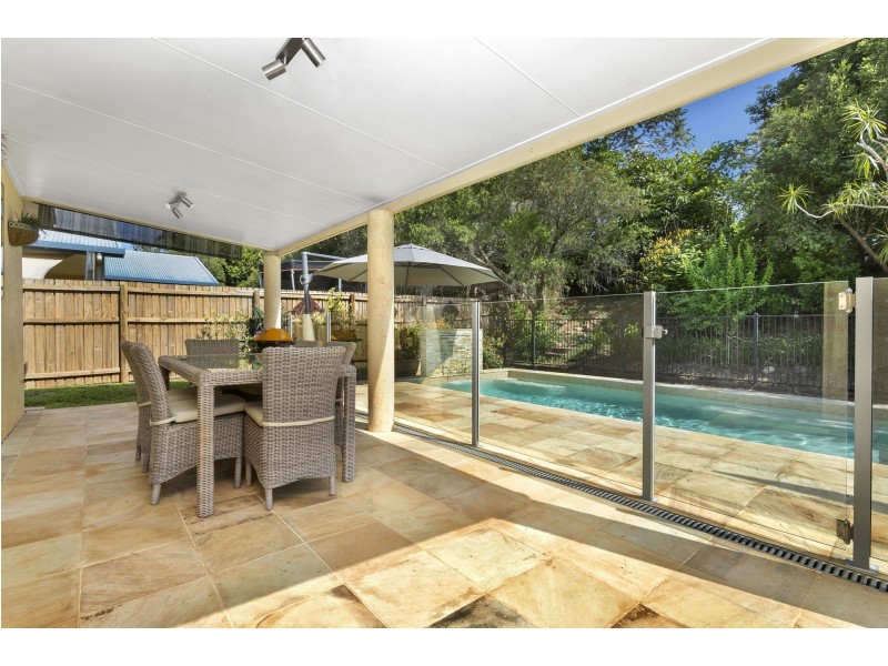 15 Tradewinds Close, Redlynch QLD 4870