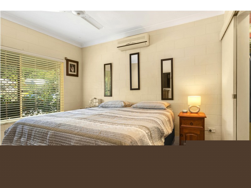 15 Tradewinds Close, Redlynch QLD 4870