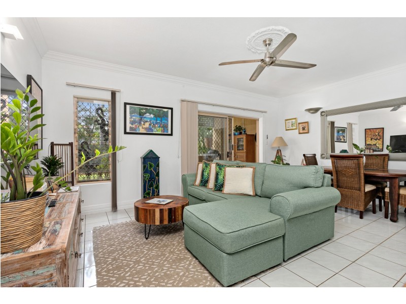 4/2 Springfield Crescent, Manoora QLD 4870