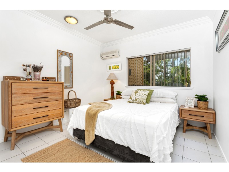 4/2 Springfield Crescent, Manoora QLD 4870