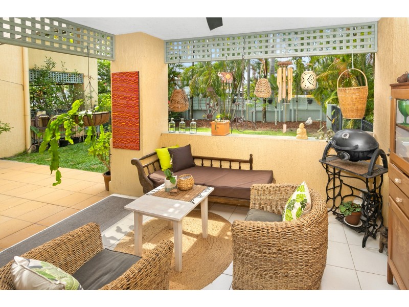 4/2 Springfield Crescent, Manoora QLD 4870