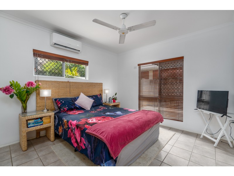 2/20 Oyster Court, Trinity Beach QLD 4879