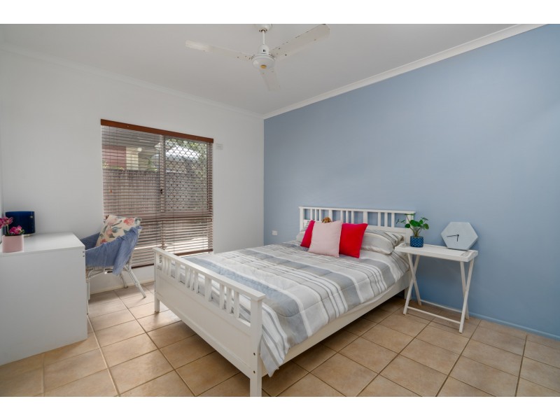 2/20 Oyster Court, Trinity Beach QLD 4879