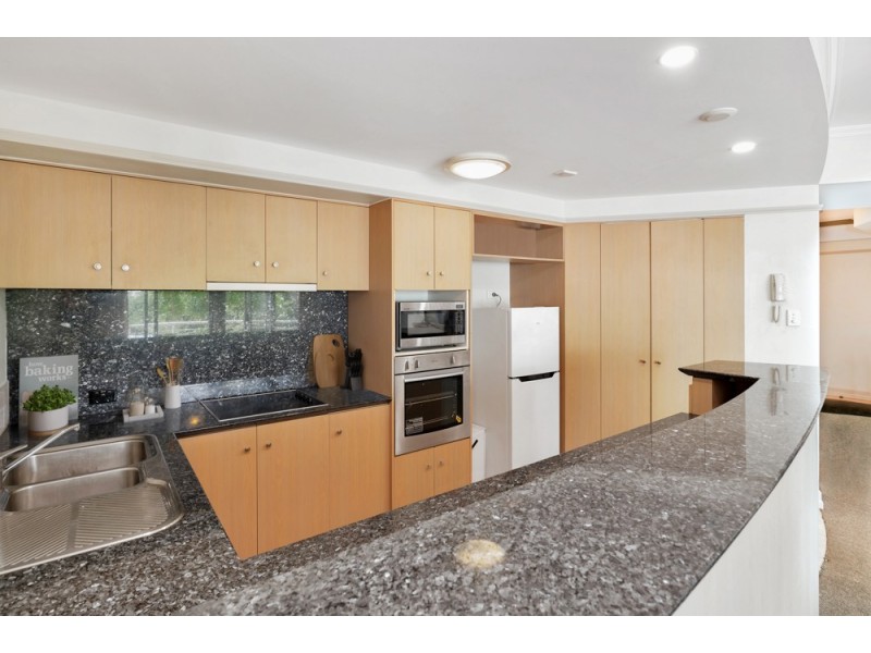 10/73 Spence Street, Cairns City QLD 4870