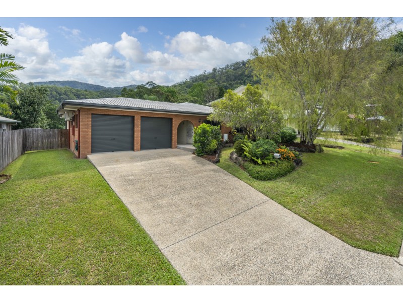 23 Hadrian Avenue, Mooroobool QLD 4870