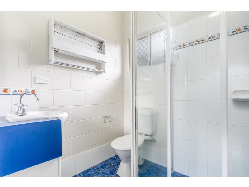 8 Sophie Close, Brinsmead QLD 4870