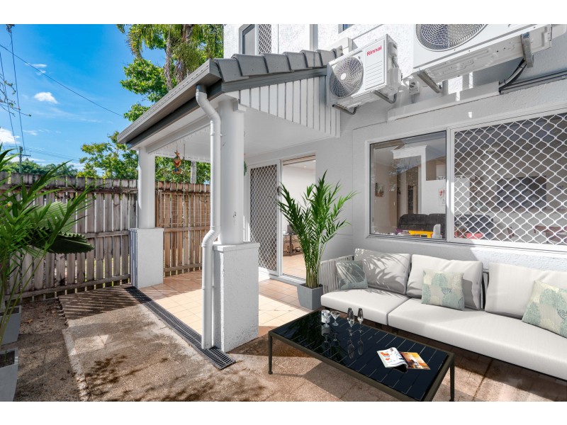 26/34-40 Lily Street, Cairns North QLD 4870