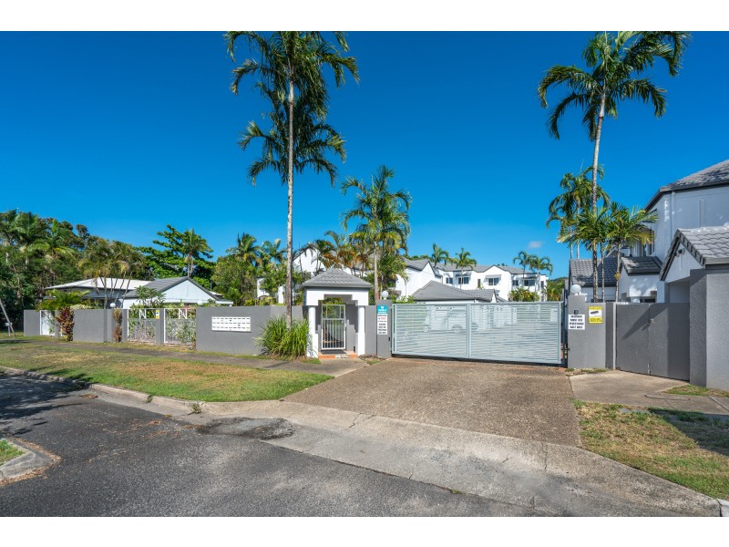 26/34-40 Lily Street, Cairns North QLD 4870
