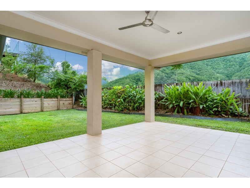 8 Willie Ming Close, Redlynch QLD 4870