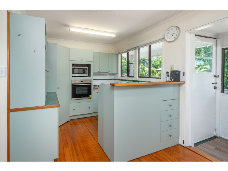 16 Henley Street, Earlville QLD 4870