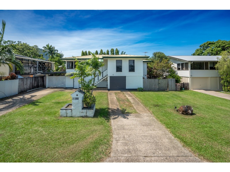 16 Henley Street, Earlville QLD 4870