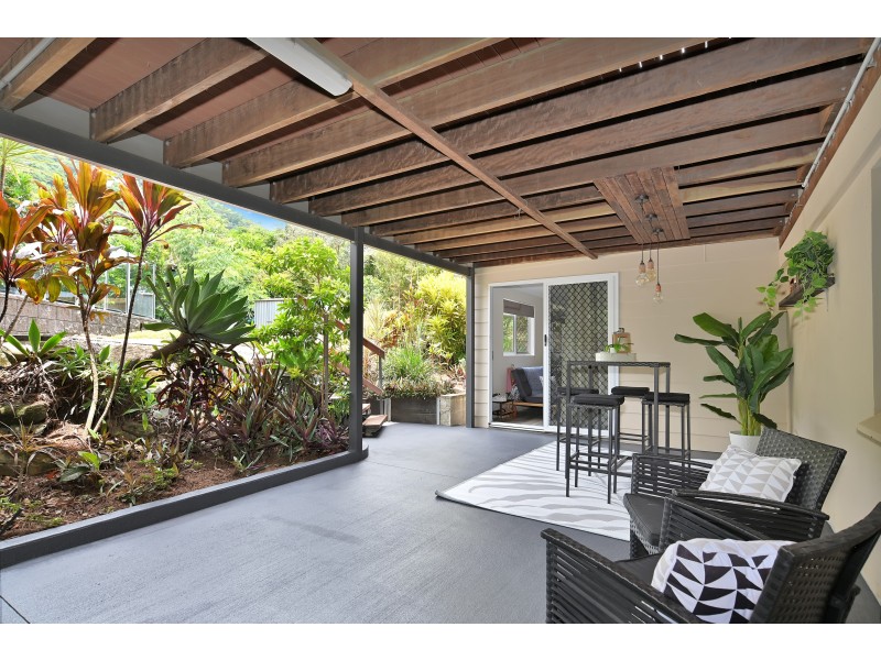 17 Hermes Close, Mooroobool QLD 4870