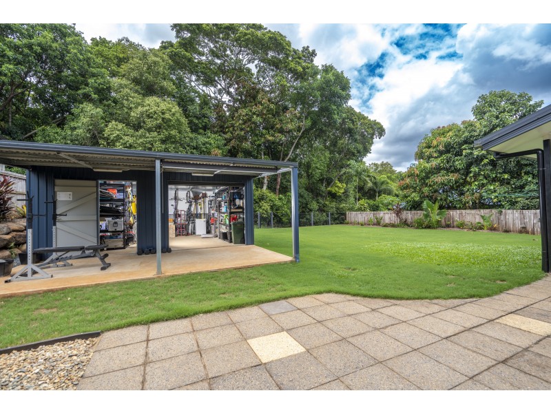 87 Daphne Drive, Redlynch QLD 4870