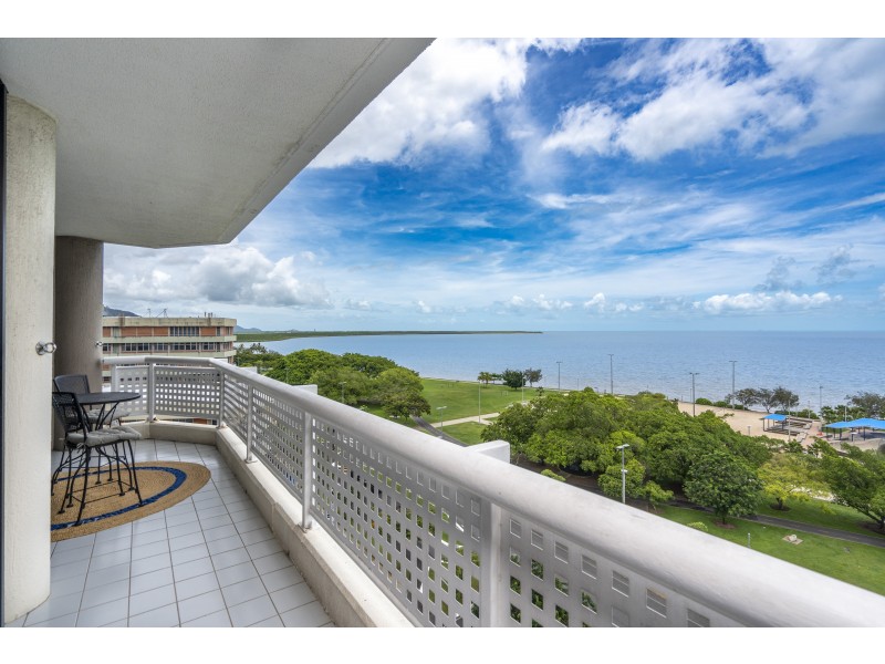 102/219-225 Abbott Street, Cairns North QLD 4870