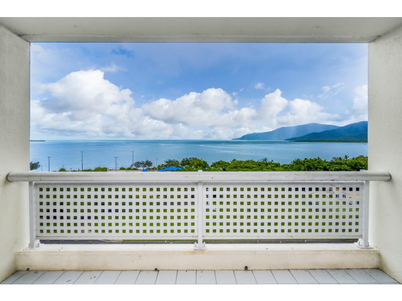 102/219-225 Abbott Street, Cairns North QLD 4870