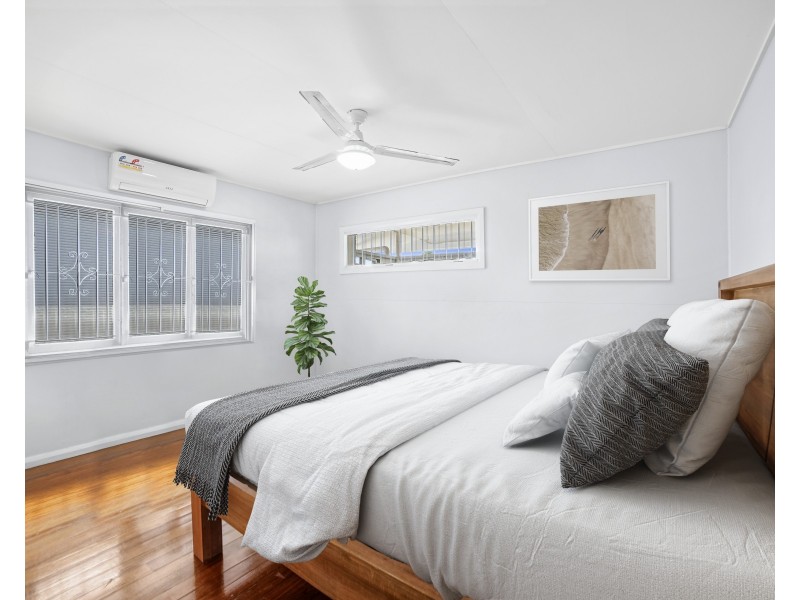 28 Hogan Street, Westcourt QLD 4870