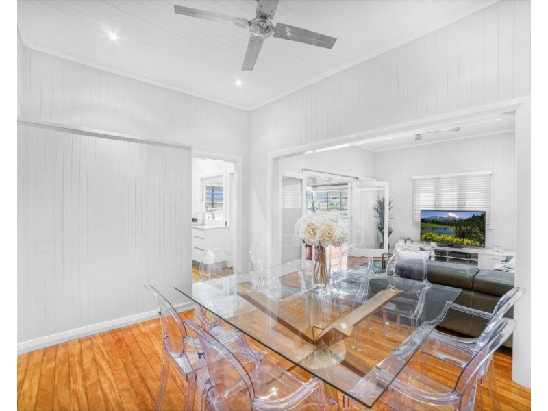 26-28 Smith Street, Cairns North QLD 4870