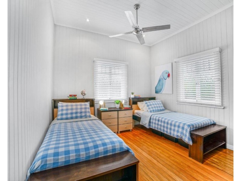 26-28 Smith Street, Cairns North QLD 4870