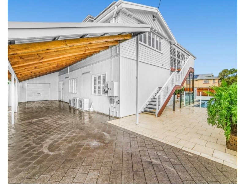26-28 Smith Street, Cairns North QLD 4870
