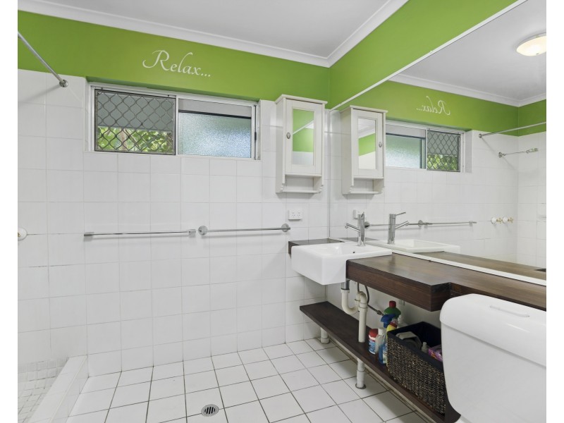 3/74 Old Smithfield Road, Freshwater QLD 4870